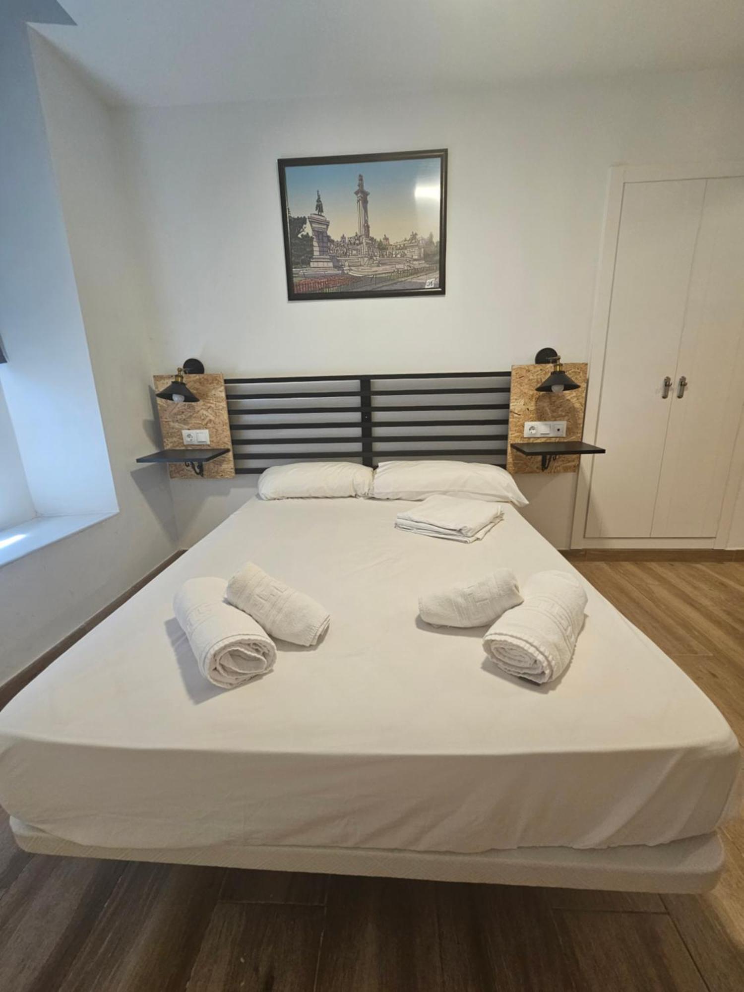 Apartamentos Plaza Santo Domingo Καντίζ Εξωτερικό φωτογραφία